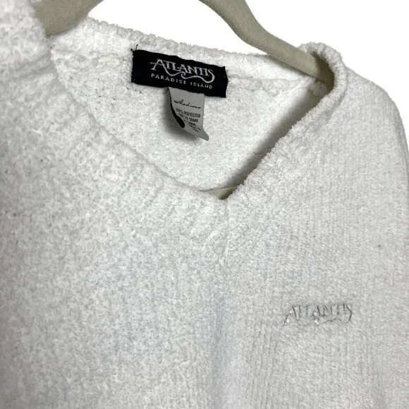 Atlantis Fleece White Long-Sleeve Pullover, S - Picture 8 of 8
